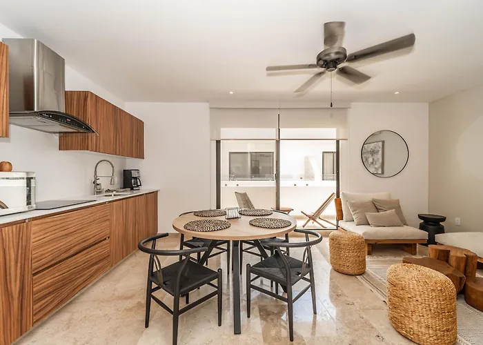 1 Bd With Balcony Gym Pool View Tulum