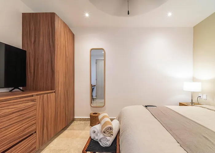 1 Bd With Balcony Gym Pool View Сasa de vacaciones *